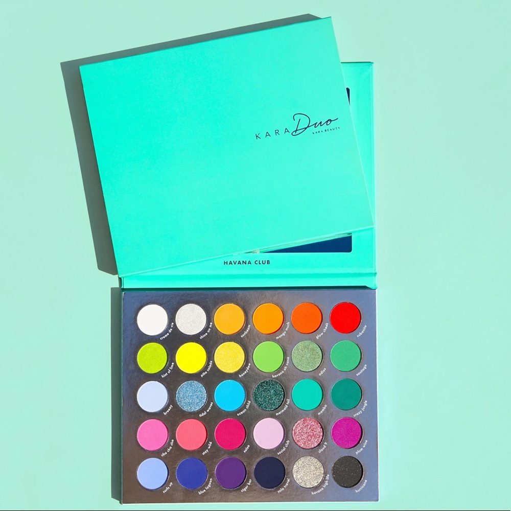 Kara Beauty Eyeshadow Palette